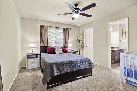 Tiny photo for 704 Heritage Drive, Navasota, TX 77868 (MLS # 26005202)