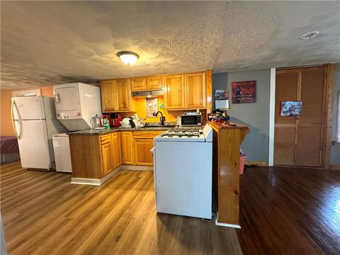 Tiny photo for 709 Sabine Street, Brenham, TX 77833 (MLS # 26005152)