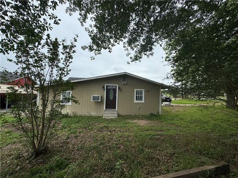Tiny photo for 709 Sabine Street, Brenham, TX 77833 (MLS # 26005152)
