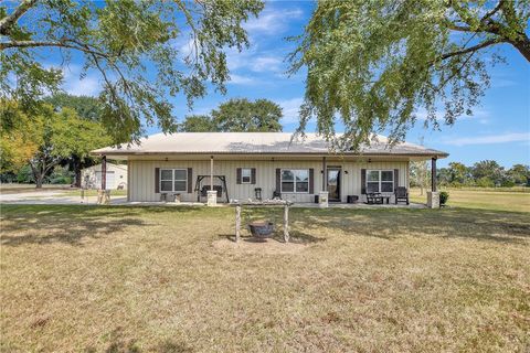 Tiny photo for 8755 Greenbriar Road, Madisonville, TX 77864 (MLS # 25010490)