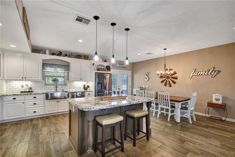 Tiny photo for 8755 Greenbriar Road, Madisonville, TX 77864 (MLS # 25010490)