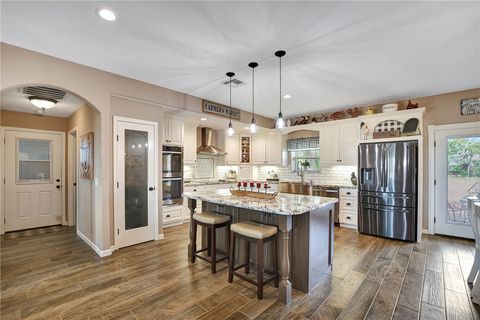 Tiny photo for 8755 Greenbriar Road, Madisonville, TX 77864 (MLS # 25010490)