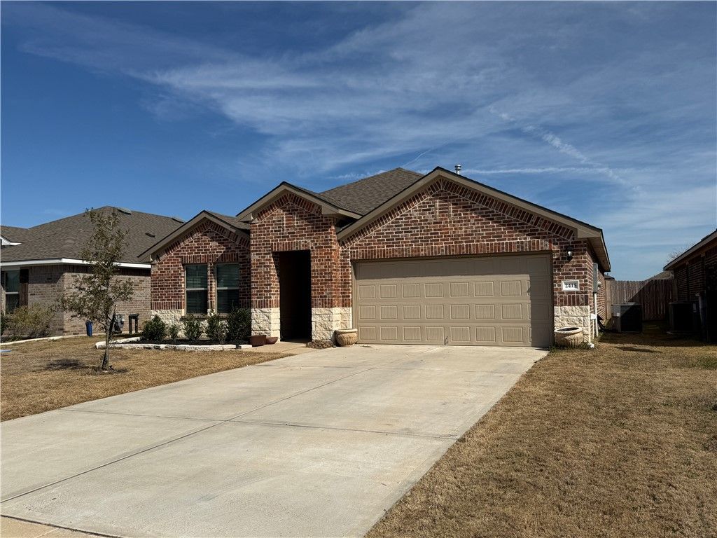 Photo of 2415 Divot Lane, Navasota, TX 77868 (MLS # 26002524)