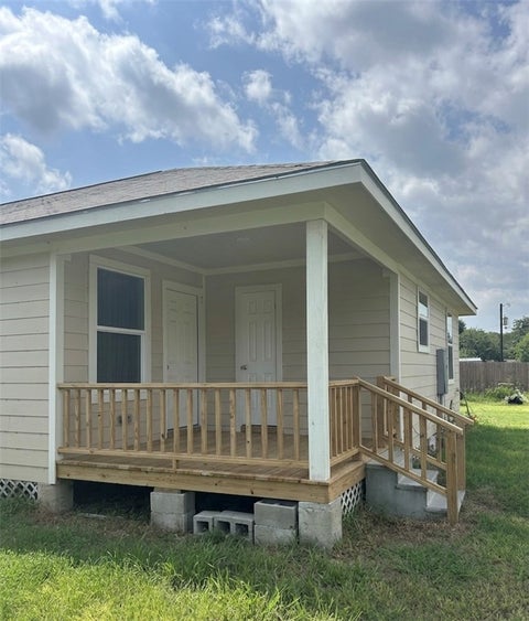 Tiny photo for 15 Lenora Drive, Hearne, TX 77859 (MLS # 26007323)