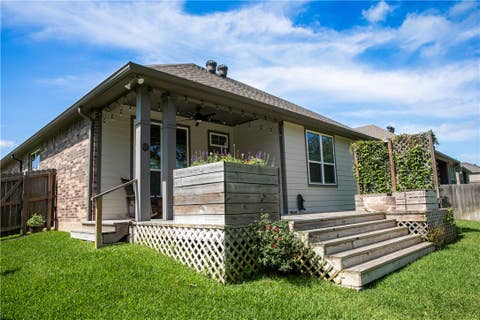 Tiny photo for 2010 Winepress RD, Brenham, TX 77835 (MLS # 26007098)