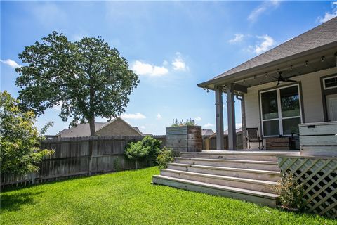Tiny photo for 2010 Winepress RD, Brenham, TX 77835 (MLS # 26007098)