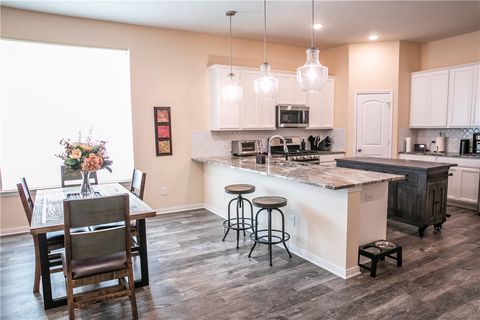Tiny photo for 2010 Winepress RD, Brenham, TX 77835 (MLS # 26007098)