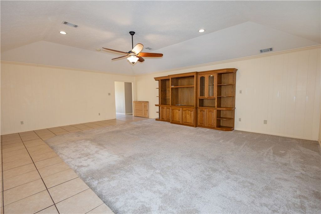 Photo of 2903 Par Drive, Bryan, TX 77802 (MLS # 25010751)