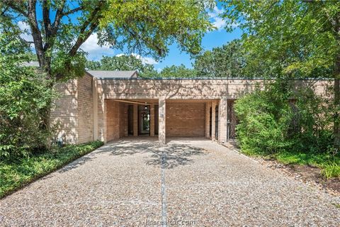 Photo of 29 Forest Dr Dr, College Station, TX 77845 (MLS # 26002222)