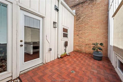 Tiny photo for 29 Forest Dr Dr, College Station, TX 77845 (MLS # 26002222)