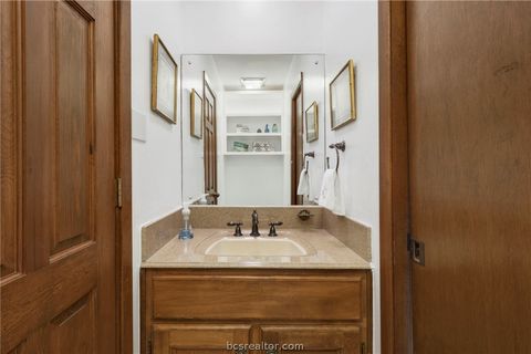 Tiny photo for 29 Forest Dr Dr, College Station, TX 77845 (MLS # 26002222)