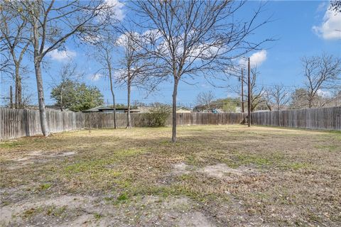 Tiny photo for 1517 Oakview Street, Bryan, TX 77802 (MLS # 26002731)