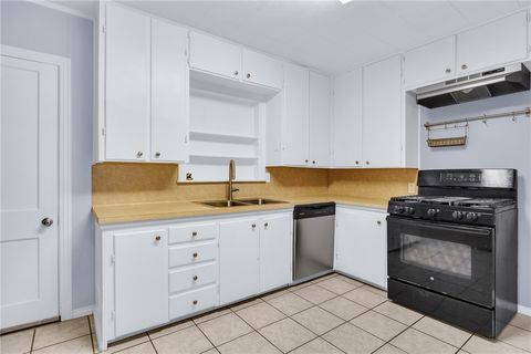 Tiny photo for 1517 Oakview Street, Bryan, TX 77802 (MLS # 26002731)