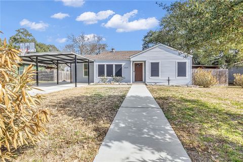 Photo of 1517 Oakview Street, Bryan, TX 77802 (MLS # 26002731)