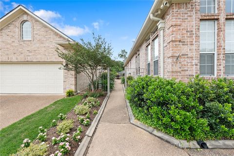 Tiny photo for 919 Grand Oaks Circle, College Station, TX 77840 (MLS # 26005314)