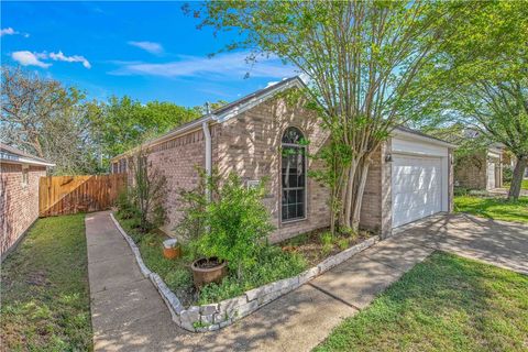 Tiny photo for 2006 Wilderland Cir, Bryan, TX 77807 (MLS # 26003729)