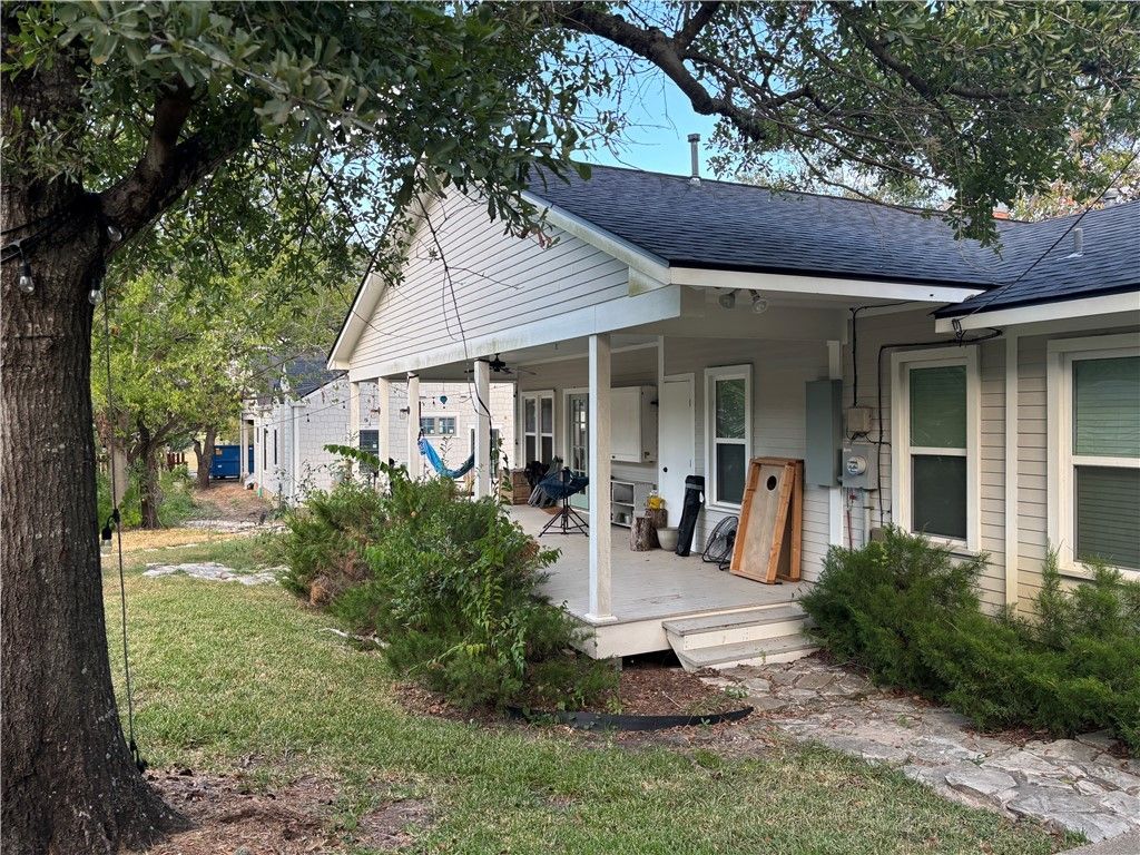 Photo of 603 Guernsey Street, College Station, TX 77840 (MLS # 25010405)
