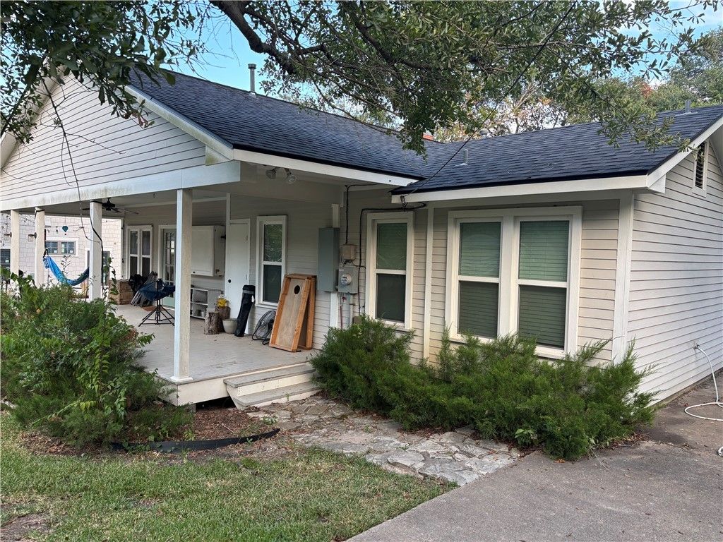 Photo of 603 Guernsey Street, College Station, TX 77840 (MLS # 25010405)