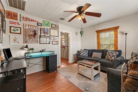 Tiny photo for 1014 Suncrest Street, Bryan, TX 77803 (MLS # 26001663)