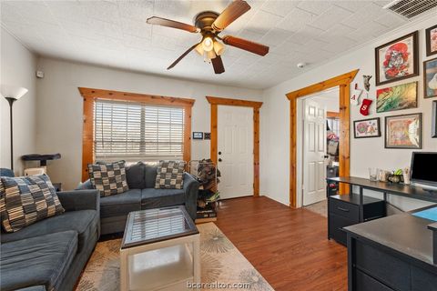 Tiny photo for 1014 Suncrest Street, Bryan, TX 77803 (MLS # 26001663)