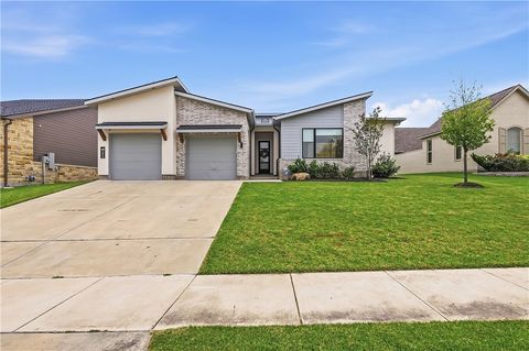 Photo of 2852 Persimmon Ridge Court, Bryan, TX 77807 (MLS # 26004857)