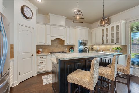 Tiny photo for 3301 Covington Court, Bryan, TX 77808 (MLS # 26005820)