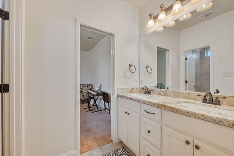 Tiny photo for 3301 Covington Court, Bryan, TX 77808 (MLS # 26005820)