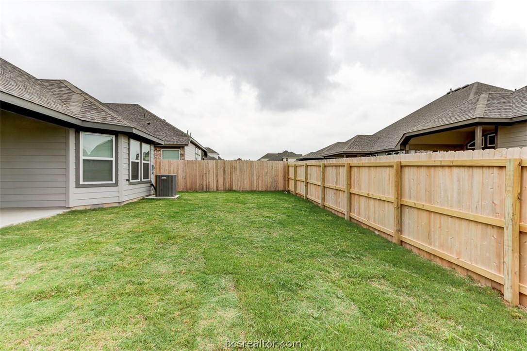 College Station, Texas 77845, United States, 4 Bedrooms Bedrooms, ,3 BathroomsBathrooms,Residential,Pending,60223