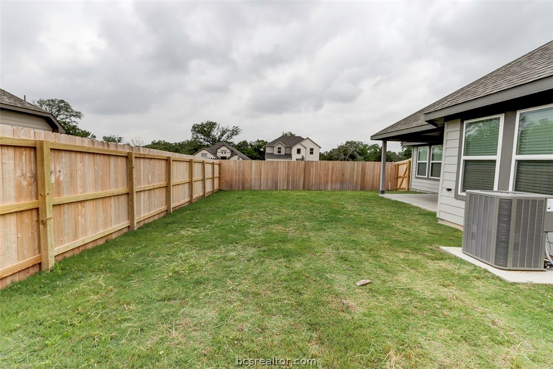 College Station, Texas 77845, United States, 4 Bedrooms Bedrooms, ,3 BathroomsBathrooms,Residential,Pending,60223