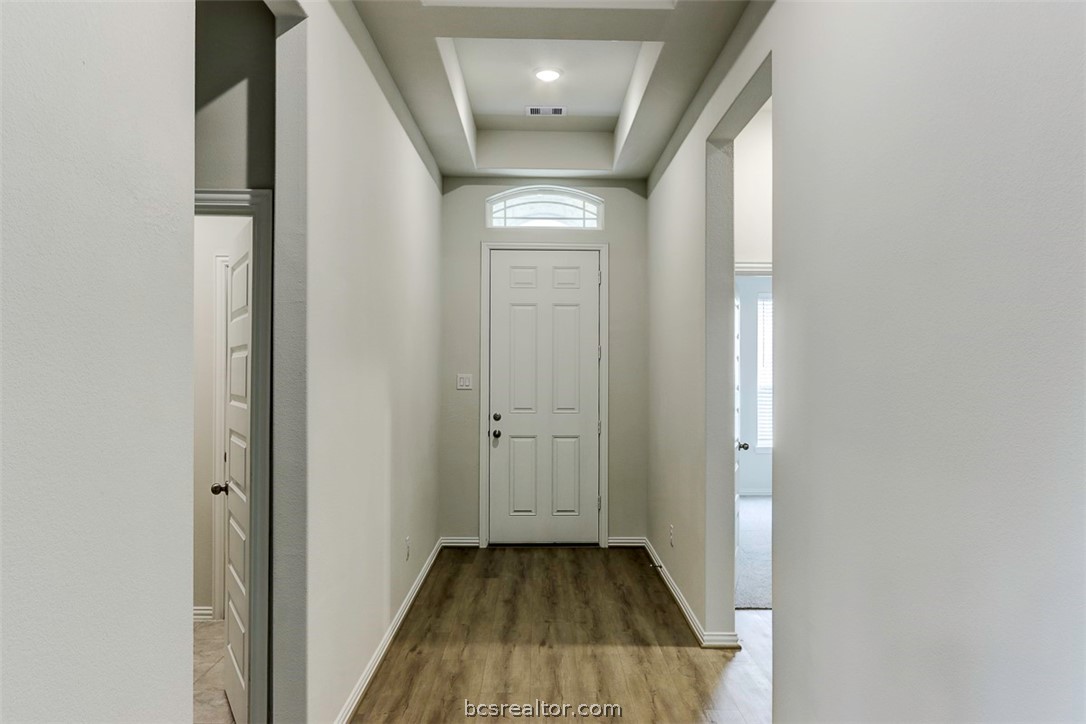 College Station, Texas 77845, United States, 4 Bedrooms Bedrooms, ,3 BathroomsBathrooms,Residential,Pending,60223