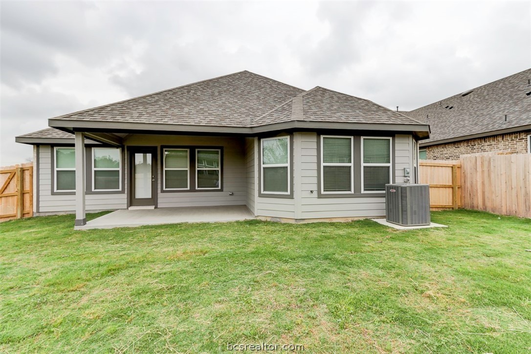 College Station, Texas 77845, United States, 4 Bedrooms Bedrooms, ,3 BathroomsBathrooms,Residential,Pending,60223