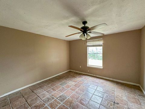Tiny photo for 620 Sundown Road, Caldwell, TX 77836 (MLS # 26003656)