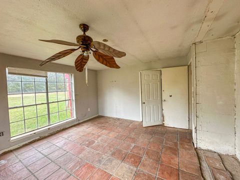 Tiny photo for 620 Sundown Road, Caldwell, TX 77836 (MLS # 26003656)