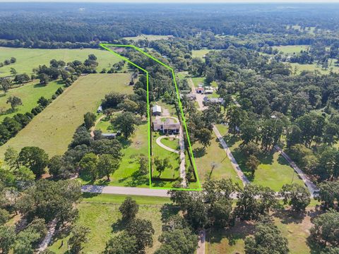 Tiny photo for 18022 Rogers Road Rd, New Waverly, TX 77358 (MLS # 25010574)