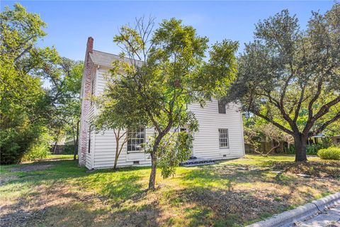 Tiny photo for 712 Banks Avenue, Bryan, TX 77803 (MLS # 25009878)