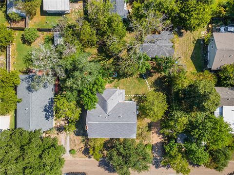 Tiny photo for 712 Banks Avenue, Bryan, TX 77803 (MLS # 25009878)