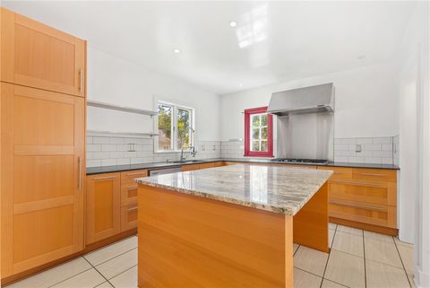 Tiny photo for 712 Banks Avenue, Bryan, TX 77803 (MLS # 25009878)