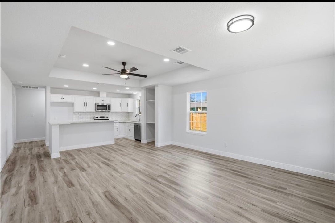 211 Moss Avenue