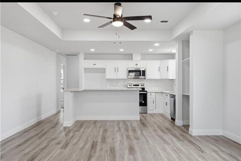 Tiny photo for 211 Moss Avenue, Hearne, TX 77859 (MLS # 26011521)