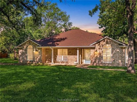 Tiny photo for 2525 Peach Creek Road, College Station, TX 77845 (MLS # 26004210)