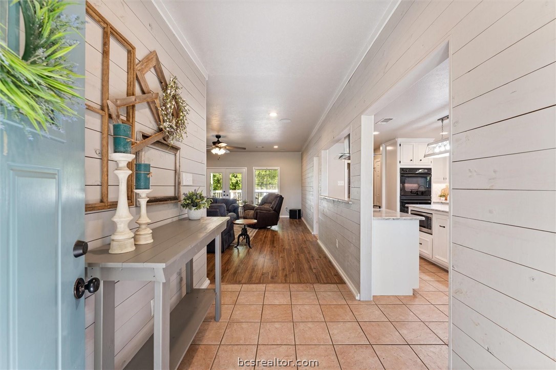 2525 Peach Creek Road