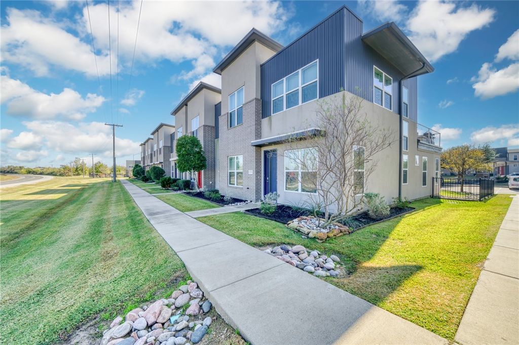 Photo of 434 WILLIAM D FITCH PKWY Pkwy, College Station, TX 77845 (MLS # 25012968)