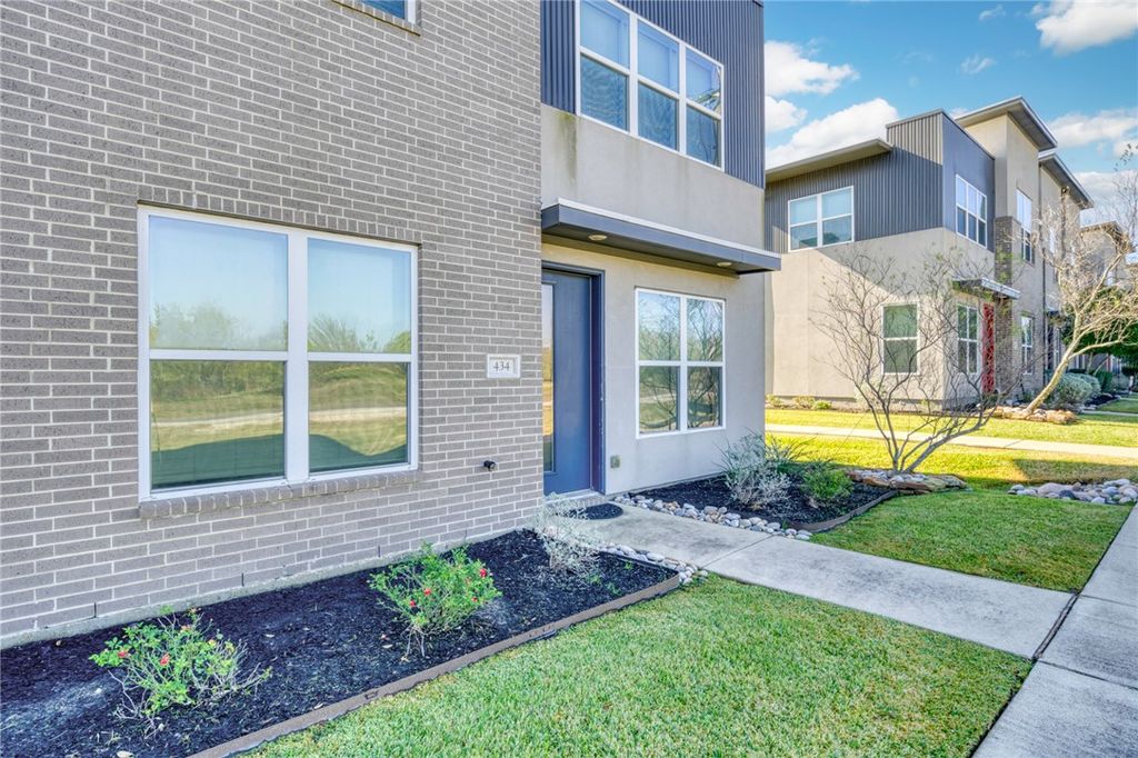 Photo of 434 WILLIAM D FITCH PKWY Pkwy, College Station, TX 77845 (MLS # 25012968)