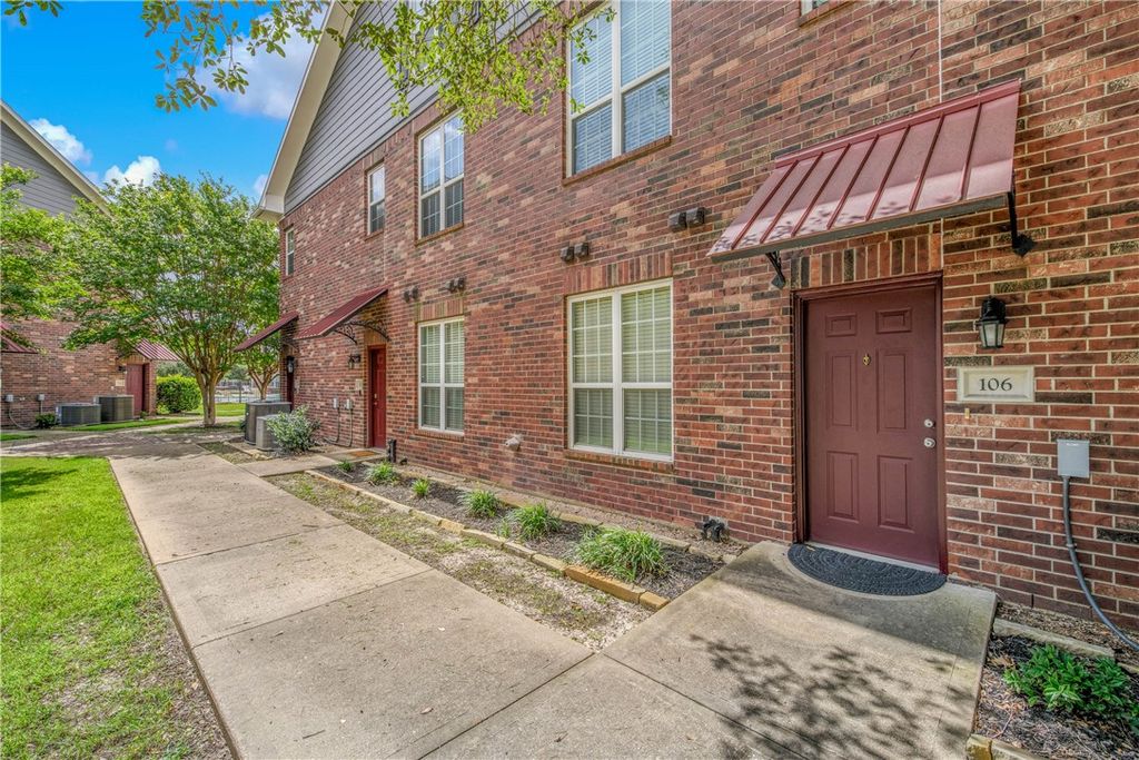 Photo of 801 Luther Street W #106, College Station, TX 77840 (MLS # 25013022)