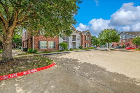 Photo of 801 Luther Street W #106, College Station, TX 77840 (MLS # 25013022)