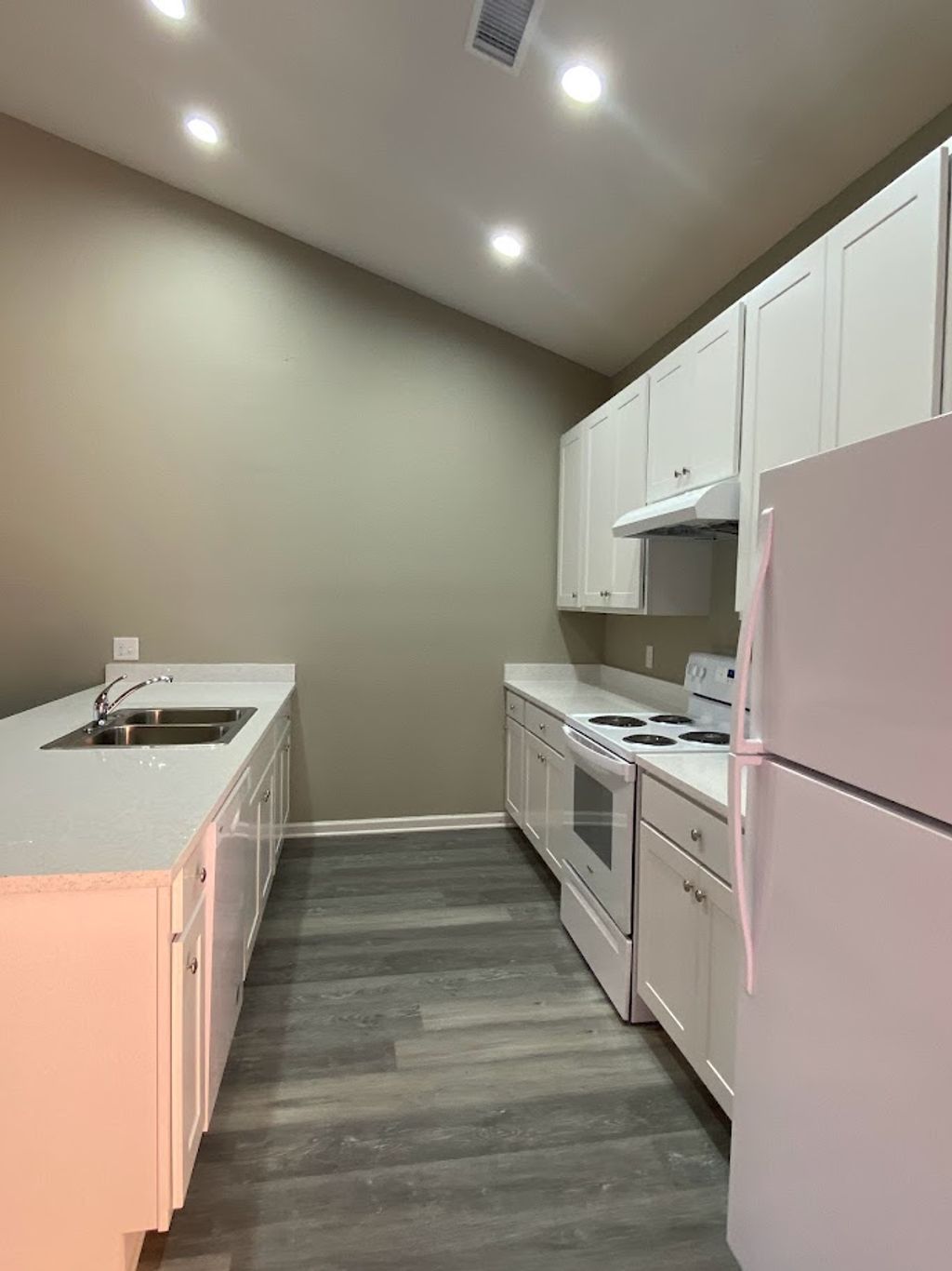 Photo of 1305 W Villa Maria Road #D202, Bryan, TX 77801 (MLS # 26001229)