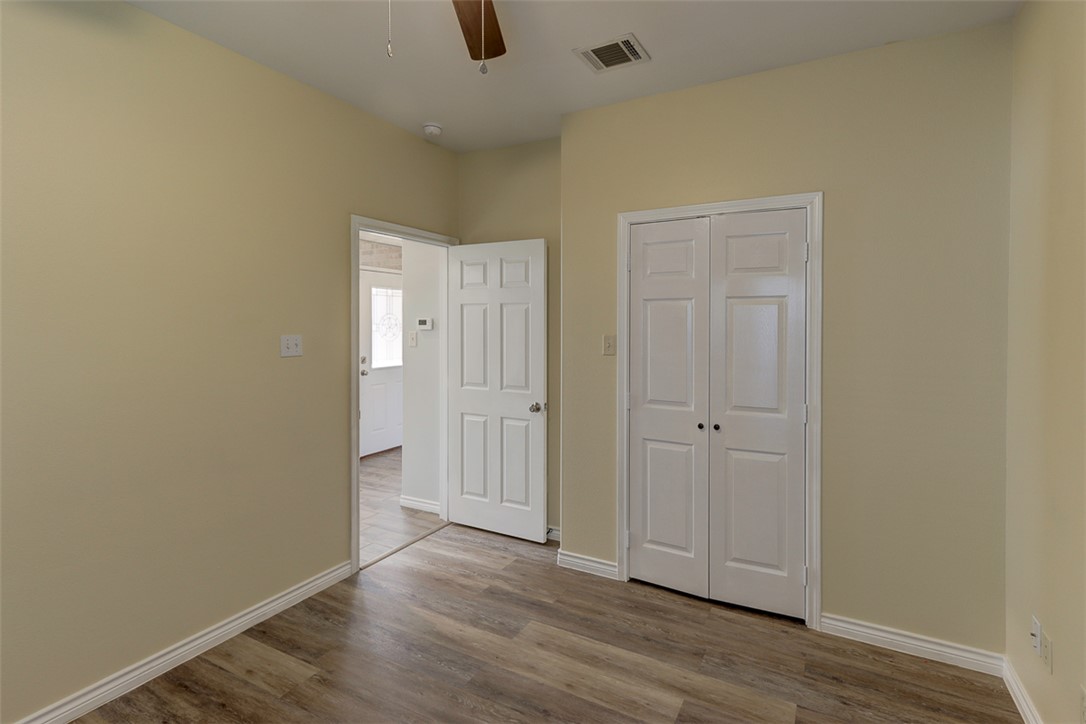 College Station, Texas 77845, United States, 3 Bedrooms Bedrooms, ,2 BathroomsBathrooms,Residential,Pending,148124