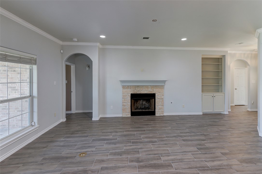 College Station, Texas 77845, United States, 3 Bedrooms Bedrooms, ,2 BathroomsBathrooms,Residential,Pending,148124