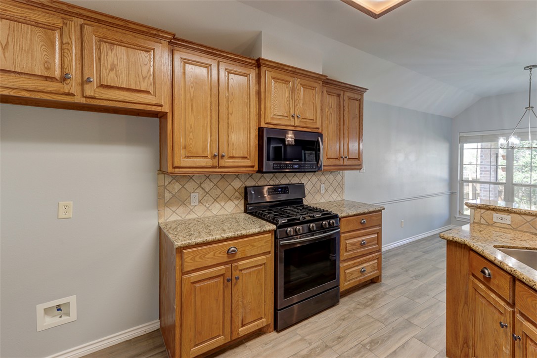 College Station, Texas 77845, United States, 3 Bedrooms Bedrooms, ,2 BathroomsBathrooms,Residential,Pending,148124