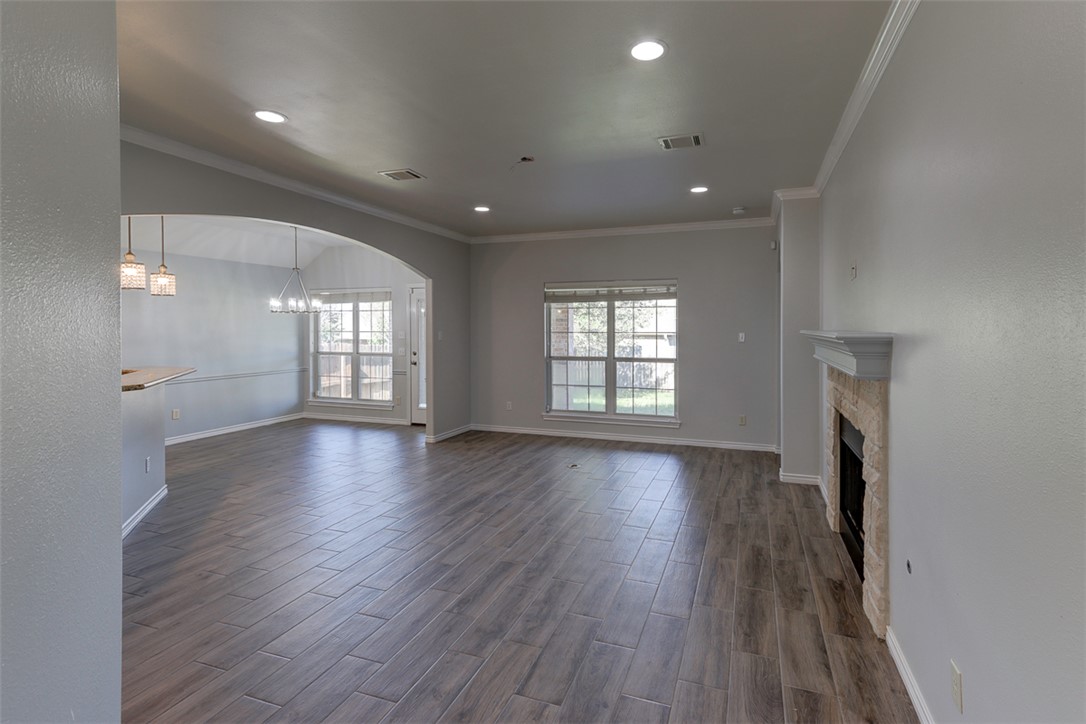 College Station, Texas 77845, United States, 3 Bedrooms Bedrooms, ,2 BathroomsBathrooms,Residential,Pending,148124